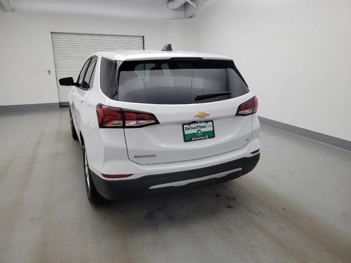 White 2024 Chevrolet Equinox 1LT
