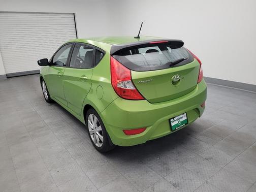 2013 Hyundai Accent SE