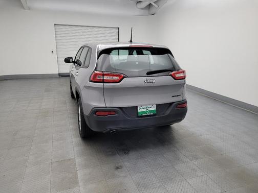 2017 Jeep Cherokee Sport