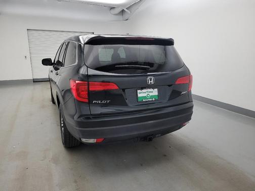 Black Forest Pearl 2017 Honda Pilot EX