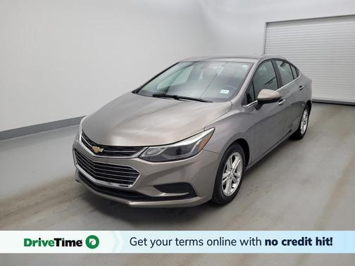 Gray 2018 Chevrolet Cruze LT