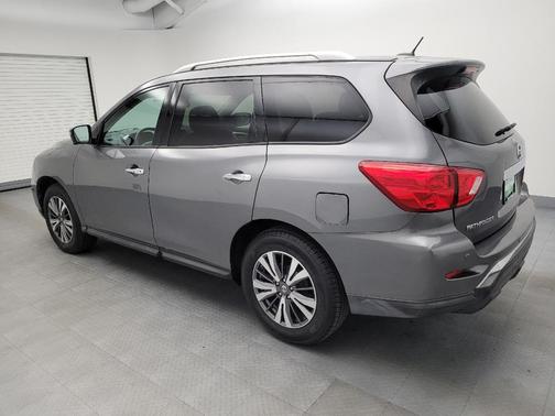 2018 Nissan Pathfinder SL