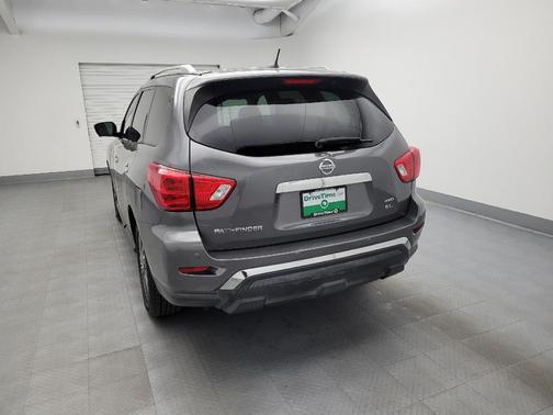 2018 Nissan Pathfinder SL