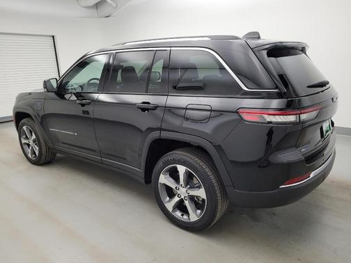 Diamond Black Crystal Pearlcoat 2022 Jeep Grand Cherokee 4xe Base