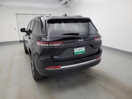 Diamond Black Crystal Pearlcoat 2022 Jeep Grand Cherokee 4xe Base