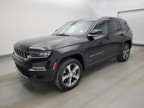 Diamond Black Crystal Pearlcoat 2022 Jeep Grand Cherokee 4xe Base