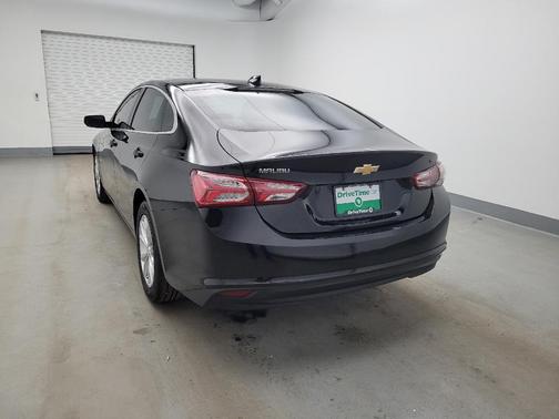 Mosaic Black Metallic 2022 Chevrolet Malibu FWD LT