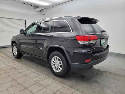 Diamond Black Crystal Pearlcoat 2019 Jeep Grand Cherokee Laredo