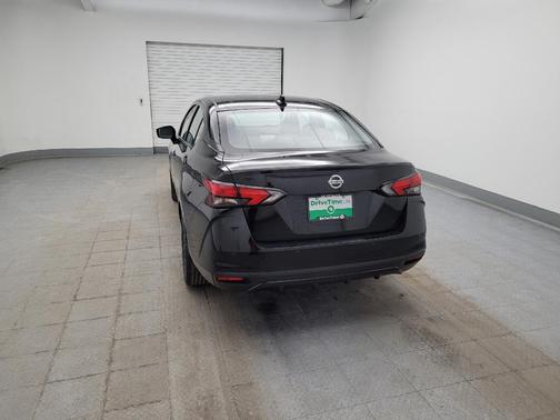 2021 Nissan Versa 1.6 SV