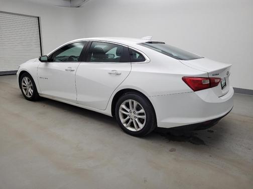 White 2016 Chevrolet Malibu 1LT