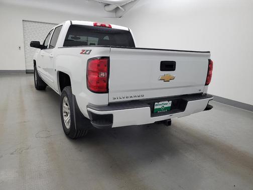 Summit White 2018 Chevrolet Silverado 1500 2LT