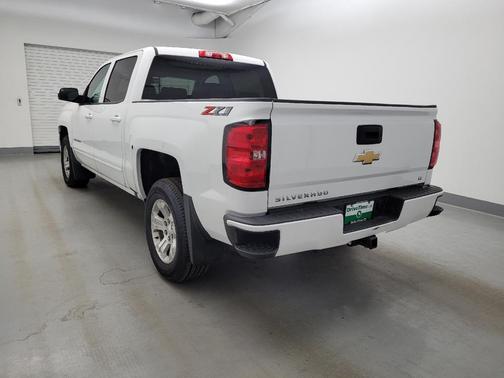 Summit White 2018 Chevrolet Silverado 1500 2LT