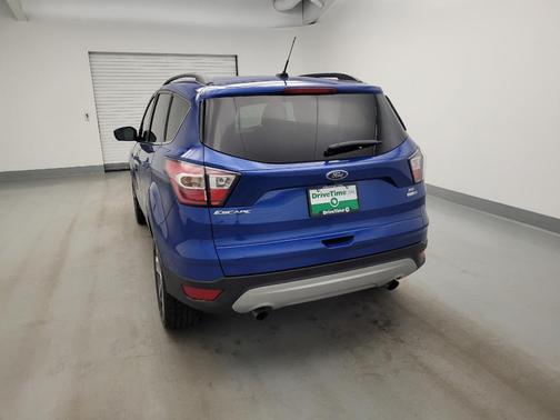 Ruby Red Metallic Tinted Clearcoat 2017 Ford Escape SE