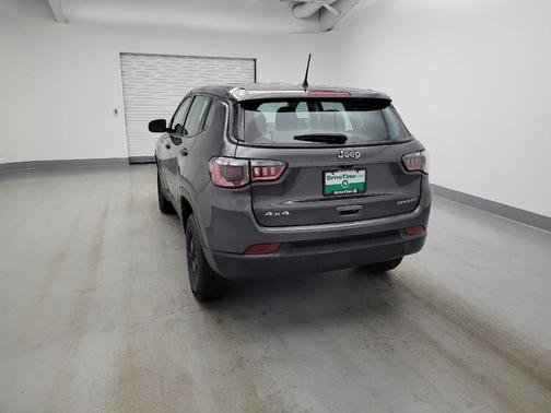 Granite Crystal Metallic Clearcoat 2021 Jeep Compass Sport