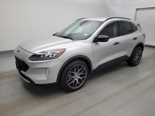 Ingot Silver Metallic 2020 Ford Escape Titanium
