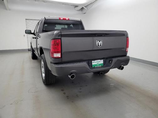 Deep Cherry Red Crystal Pearlcoat 2014 RAM 1500 Tradesman/Express
