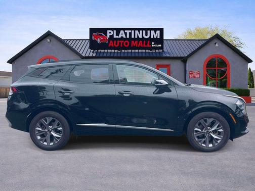 Ebony Black 2023 Kia Sportage SX