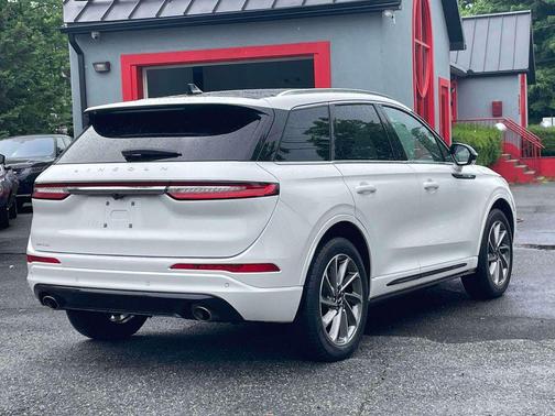 Pristine White Metallic Tri-Coat 2022 Lincoln Corsair Grand Touring