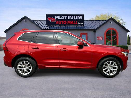 Fusion Red Metallic 2021 Volvo XC60 T5 Momentum
