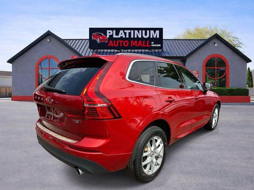 Fusion Red Metallic 2021 Volvo XC60 T5 Momentum