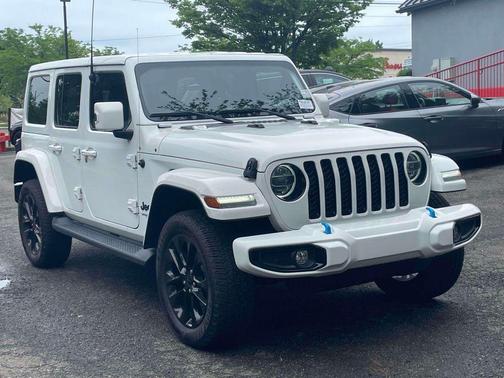Bright White Clearcoat 2021 Jeep Wrangler Unlimited 4xe Sahara High Altitude