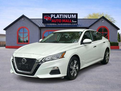 Glacier White 2019 Nissan Altima 2.5 S