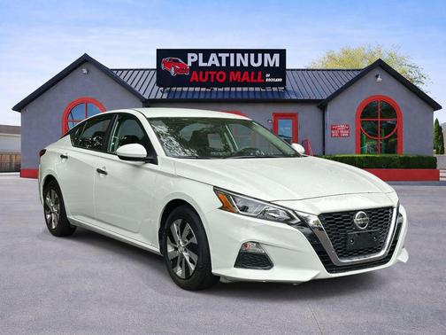 Glacier White 2019 Nissan Altima 2.5 S