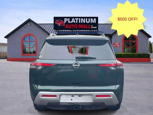 Obsidian Green Pearl/Super Black 2022 Nissan Pathfinder Platinum 4WD