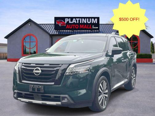 Obsidian Green Pearl/Super Black 2022 Nissan Pathfinder Platinum 4WD