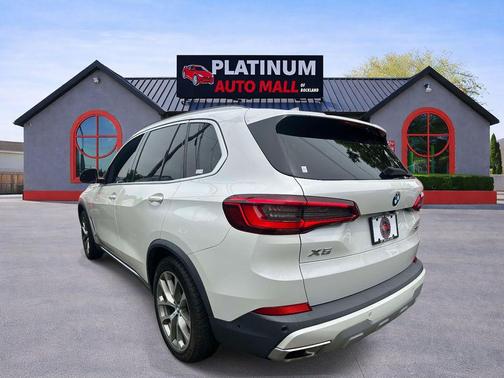 Mineral White Metallic 2020 BMW X5 xDrive40i