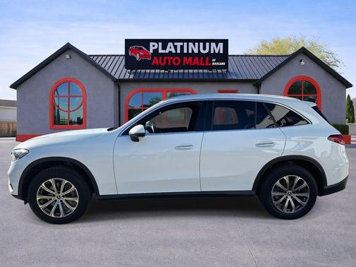 White 2024 Mercedes-Benz GLC 300 4MATIC