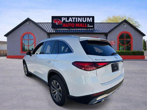 White 2024 Mercedes-Benz GLC 300 4MATIC