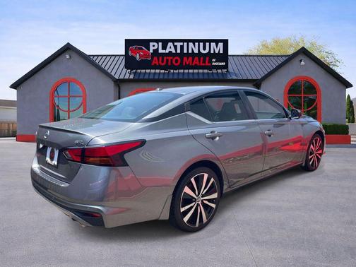 Gun Metallic 2020 Nissan Altima SR FWD