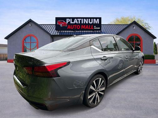 Gun Metallic 2020 Nissan Altima SR FWD