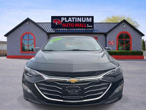 Mosaic Black Metallic 2024 Chevrolet Malibu FWD 1LT