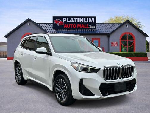 Mineral White Metallic 2023 BMW X1 xDrive28i