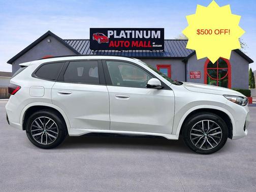 Mineral White Metallic 2023 BMW X1 xDrive28i