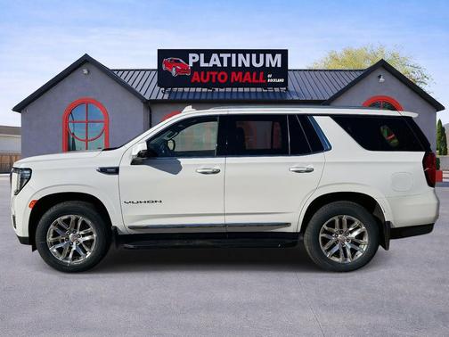Summit White 2023 GMC Yukon SLT