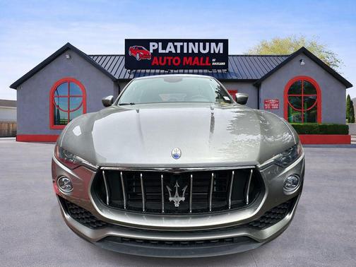 Gray 2018 Maserati Levante Base