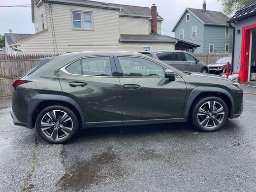 Green Pearl 2023 Lexus UX 250h Base