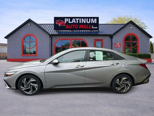 Fluid Metal 2025 Hyundai ELANTRA Limited