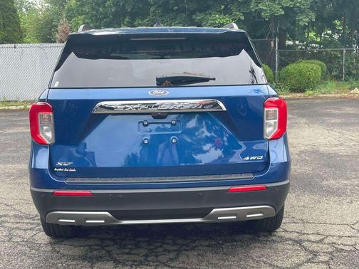 Atlas Blue Metallic 2023 Ford Explorer XLT