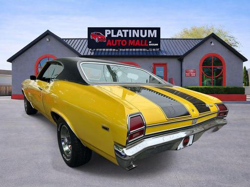 Yellow 1969 Chevrolet Chevelle