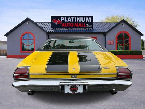 Yellow 1969 Chevrolet Chevelle