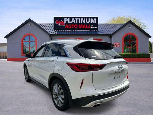 Lunar White 2021 INFINITI QX50 LUXE