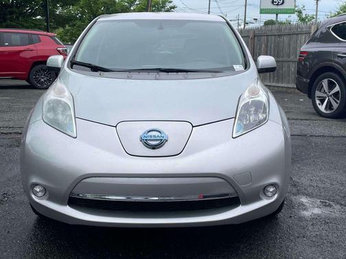 Brilliant Silver 2016 Nissan Leaf SV