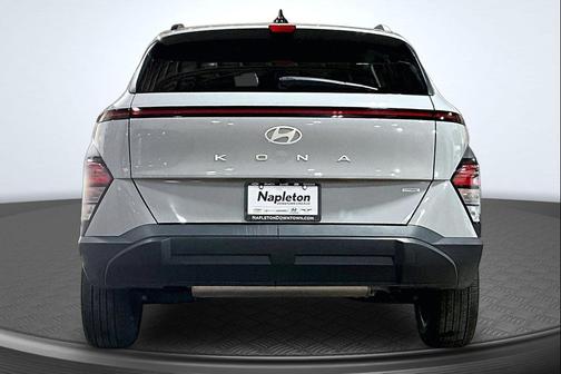 Cyber Gray Metallic 2025 Hyundai KONA SEL