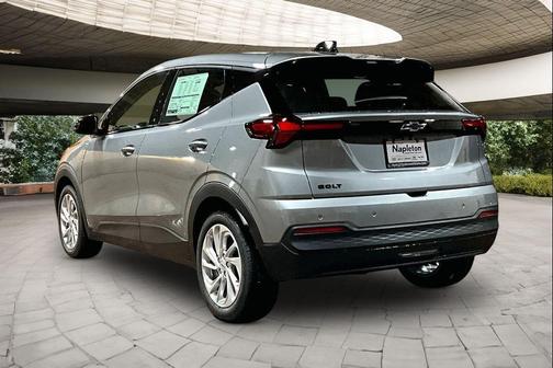 Sterling Gray Metallic 2027 Chevrolet Bolt LT FWD