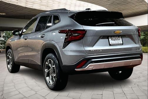 Sterling Gray Metallic 2026 Chevrolet Trax LT