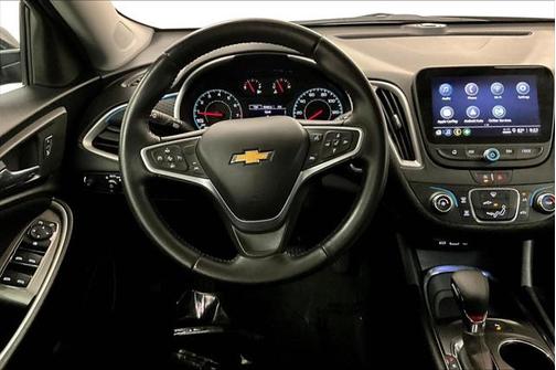 2022 Chevrolet Malibu FWD RS